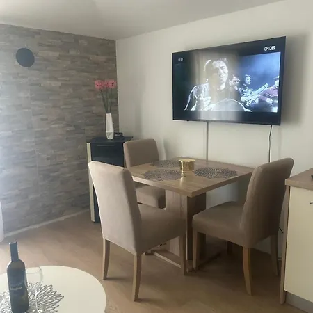 아파트 With Parking Space Valbandon, - 23687 *