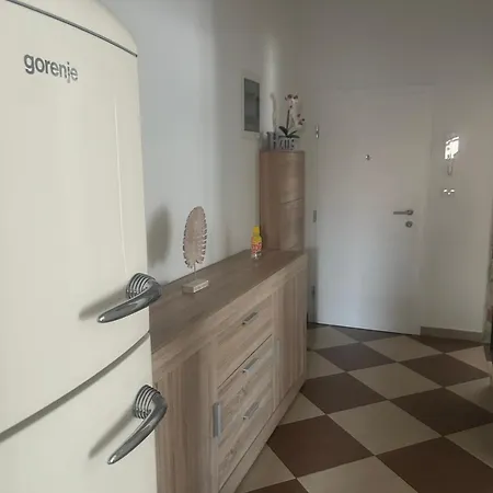 아파트 With Parking Space Valbandon, - 23687 파자나